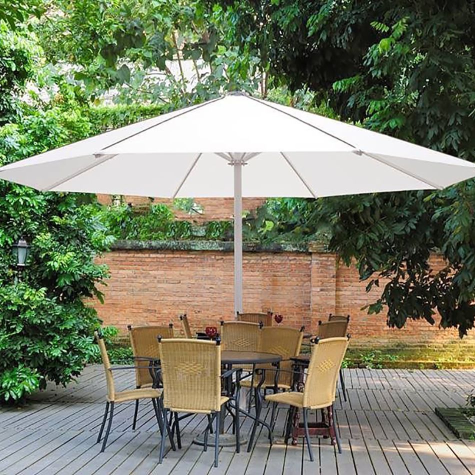 Moderner Sonnenschirm für Außenbereiche