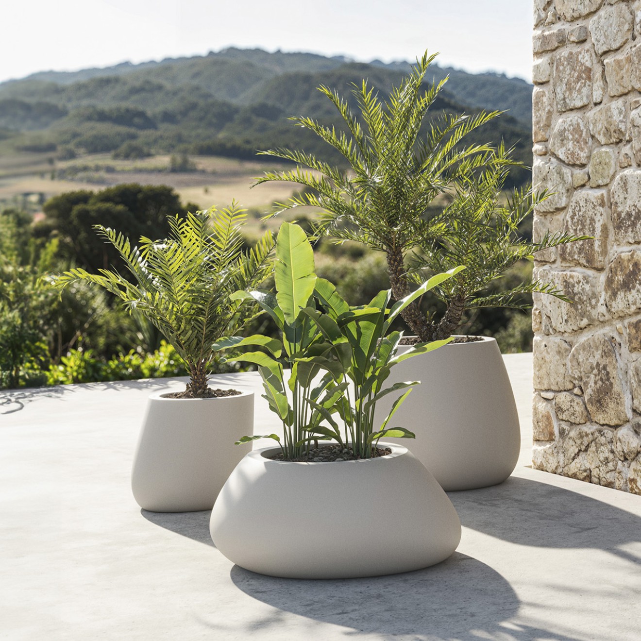 VONDOM STONE Pflanzgefäß – organisches Design in Steinoptik für Garten & Terrasse
