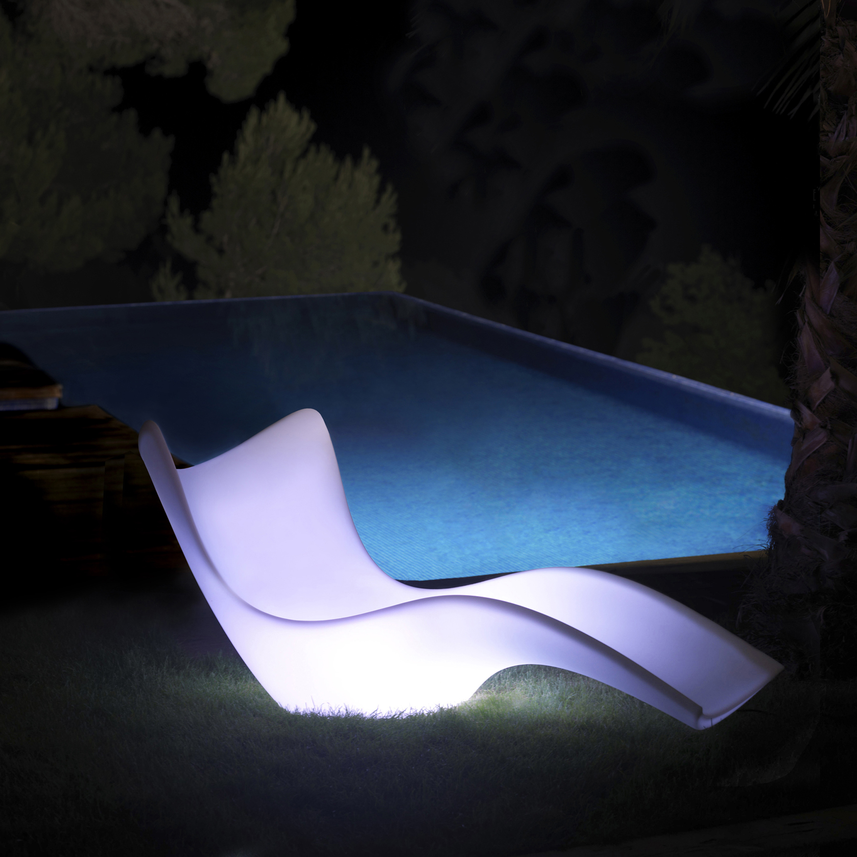VONDOM SURF live im Showroom – Design Sonnenliege für Outdoor & Objekt