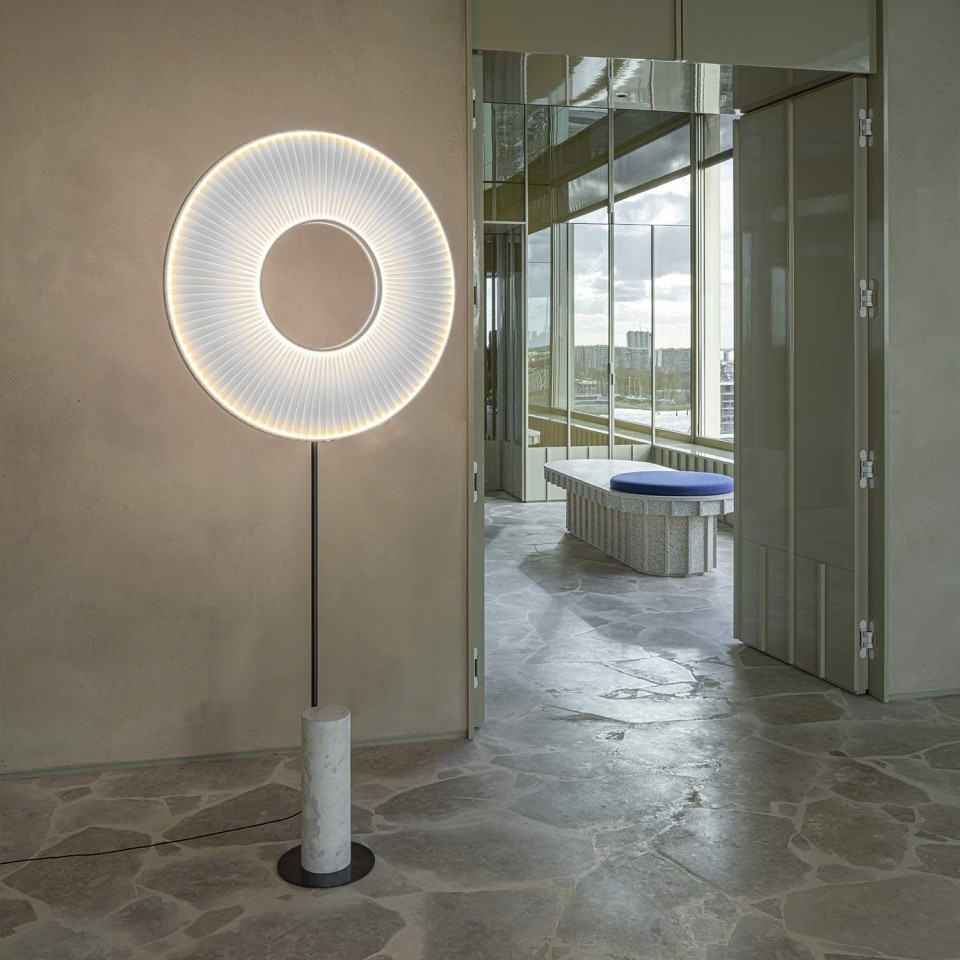 DIX HEURES DIX Stehleuchte IRIS Totem 80cm