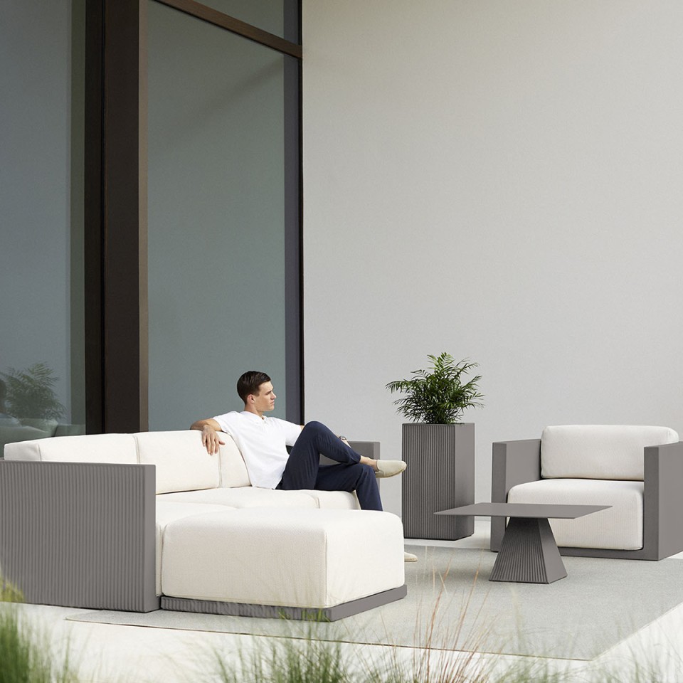 VONDOM Couchtisch GATSBY Large - Fuß eckig - 50 x 69-79 cm