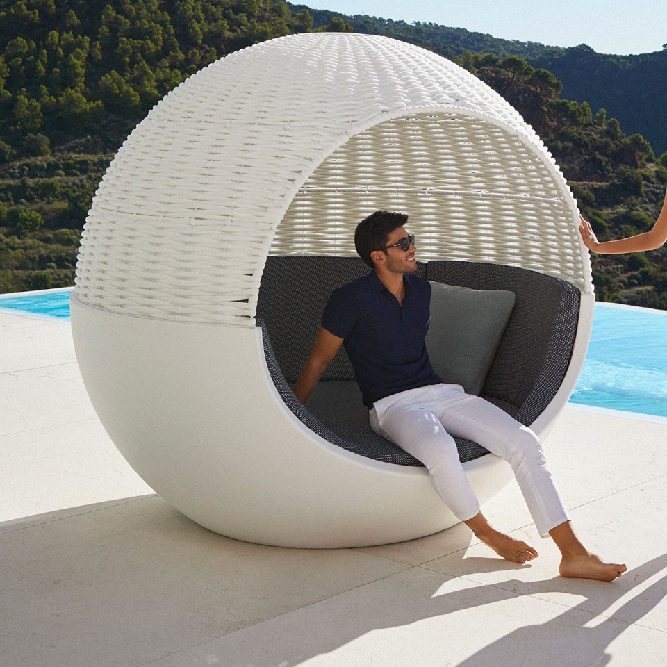 VONDOM Ліжко денне MOON з дахом з плетеної мотузки - 218x199cm