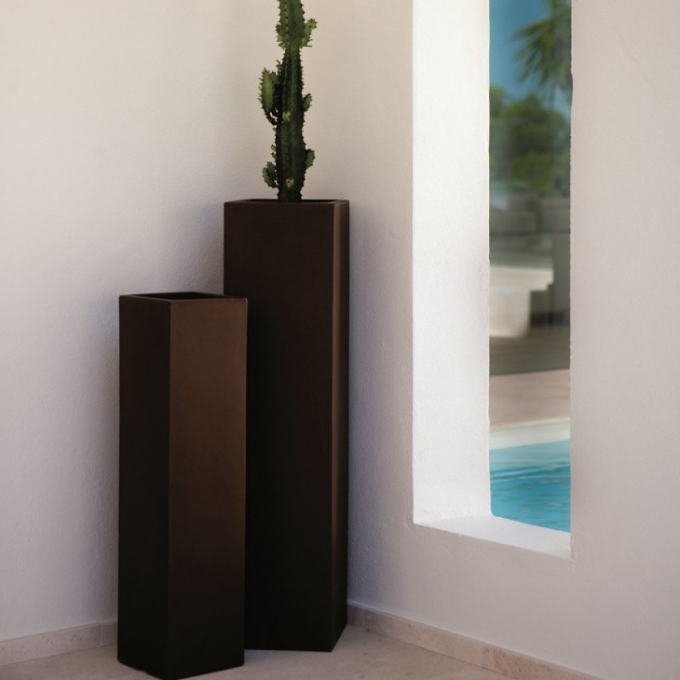 VONDOM Pflanzgefäß TORRE QUADRAT 25