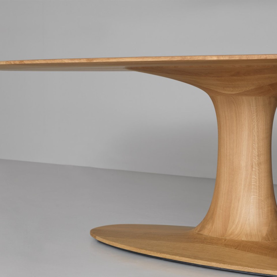 ZEITRAUM Tisch TURNTABLE OVAL 220